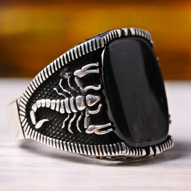 925 Sterling Silver Scorpion Style Solid Onyx Stone Mens Ring