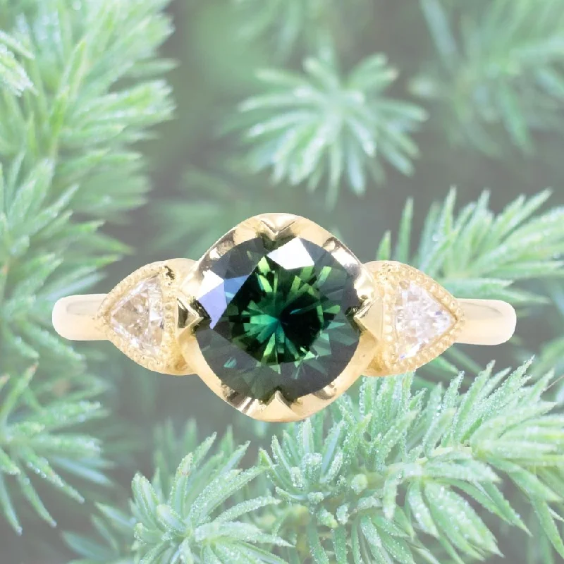 1.48ct Round Brilliant Green Australian Sapphire and Natural Trillion Diamond Antique Compass Set Low Profile Ring in 18k Yellow Gold