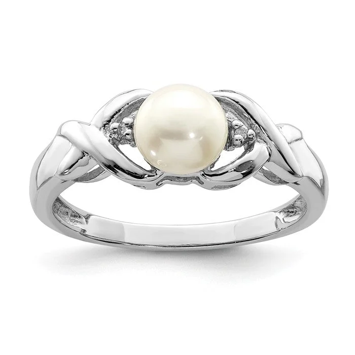 Sterling Silver Freshwater Cultured Pearl & Diamond Ring