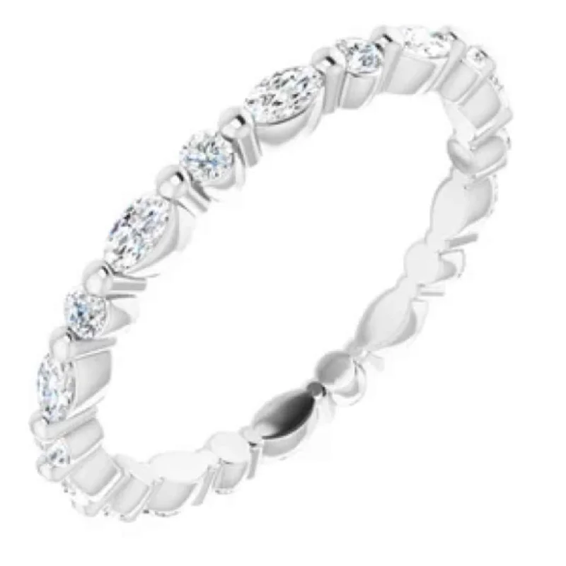 CRYSTAL | Women's Diamond Wedding Ring | Marquise | Round