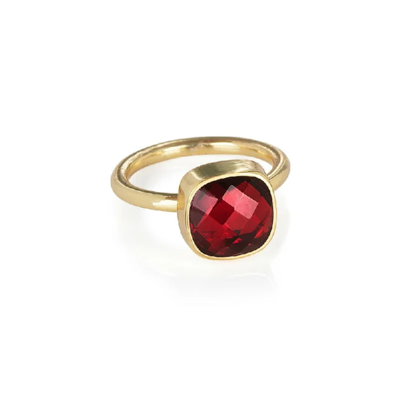 Garnet Cocktail Ring | Gold